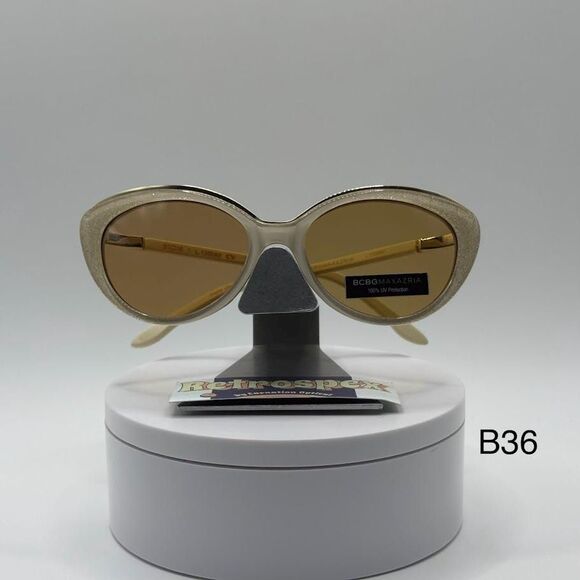 NOS Vintage Y2K Designer Sunglasses BCBG Max Azria | Ivory/Gold Sparkle Cat Eye main image 7